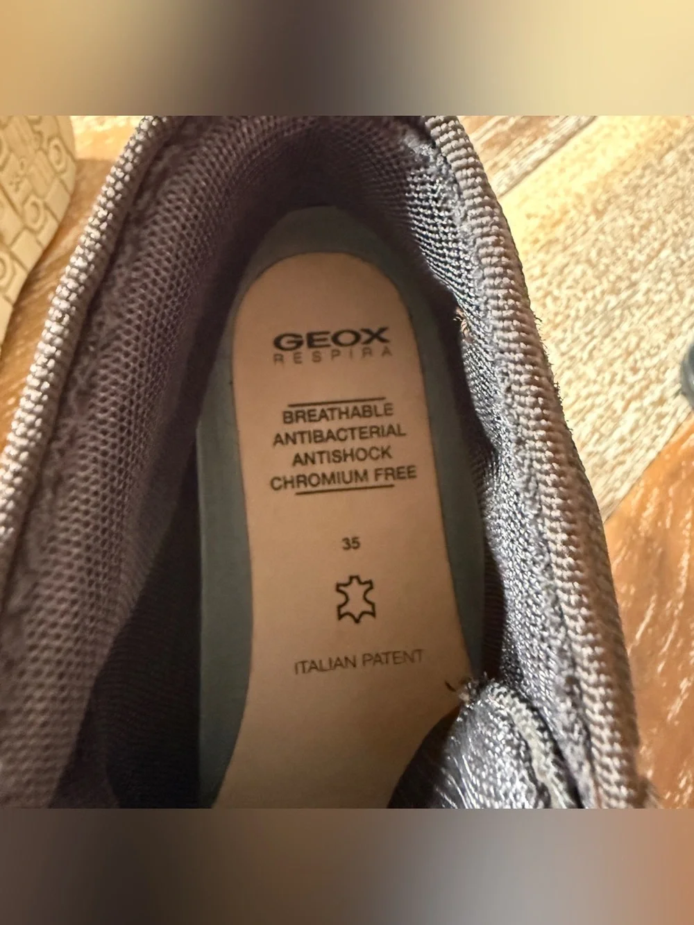 Geox Kids Brown Velcro High-Top Sneakers Shoe Boots Size 35 EU / 3.5 Y US